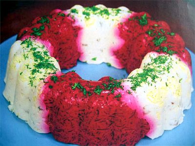 Кольцо из свеклы и селедки Кольцо из свеклы и селедки